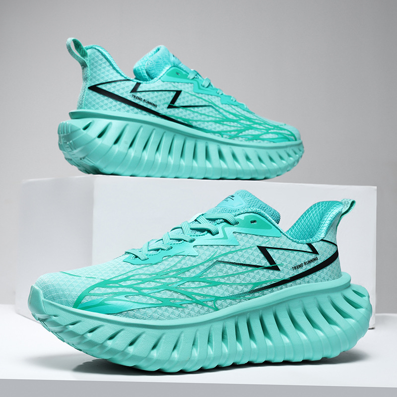 Men's shoes 2025 summer new lightweight breathable mesh shoes soft soles and wear-resistant outdoor sports versatile casual running shoes