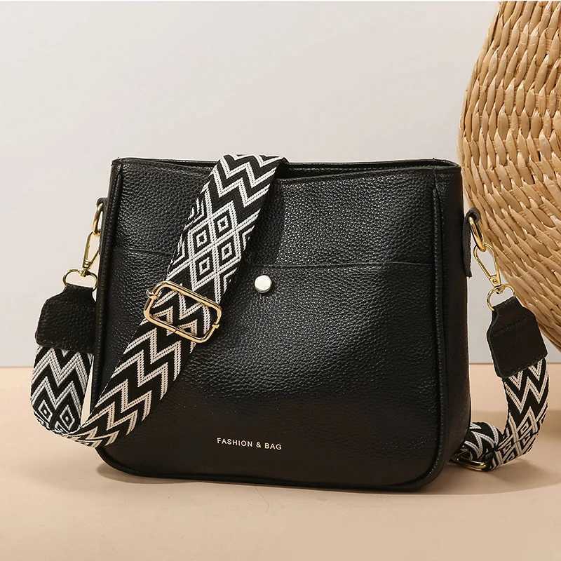 100 cowhide brand shoulder Bag Large capacity For luxury designer handbag women Handbags leather single shoulder straddle bag W251031