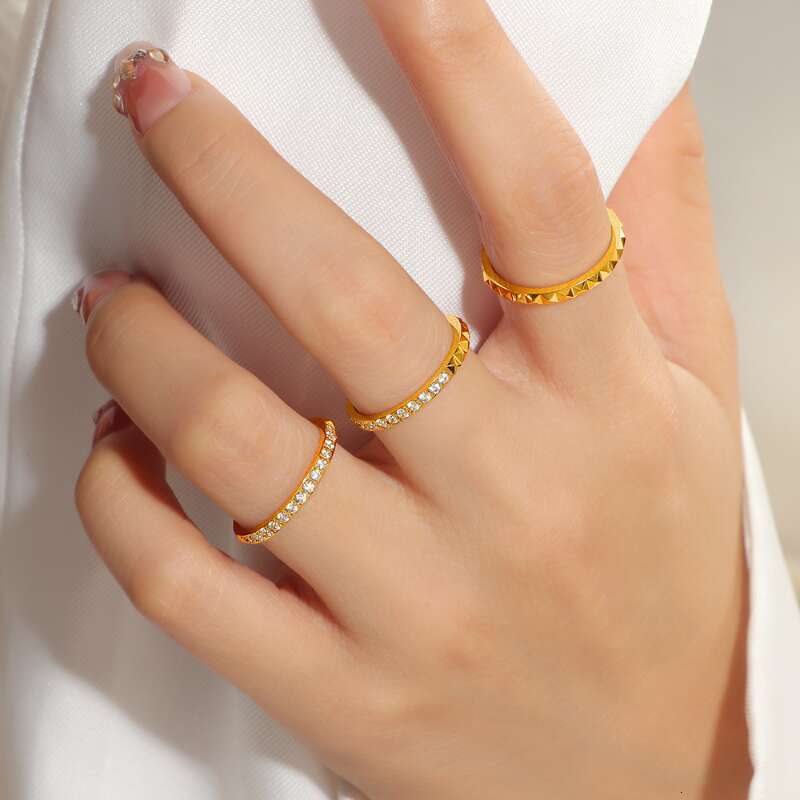 Ring Designer rings Light Luxury Exquisite Half Circle Diamond Studded Rivet Titanium Steel Personality Fashion Trend Index Finger for Women Non Fadin