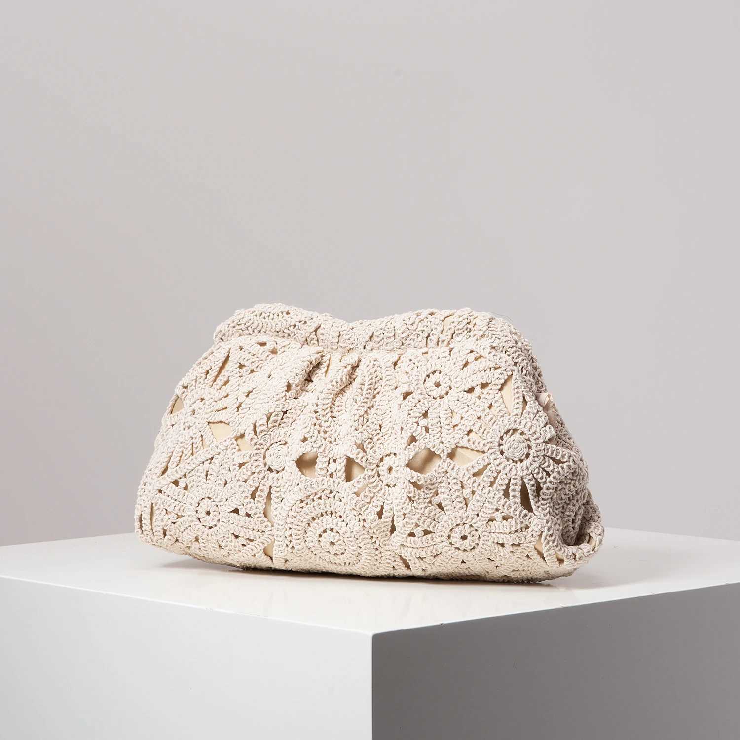 Patterned Hollow Woven Clutch Bag Simple and Versatile Handbag Bohemian Beach Bag Holiday Casual Straw Wallet Elegant Evening Party Bag Patterns Are R