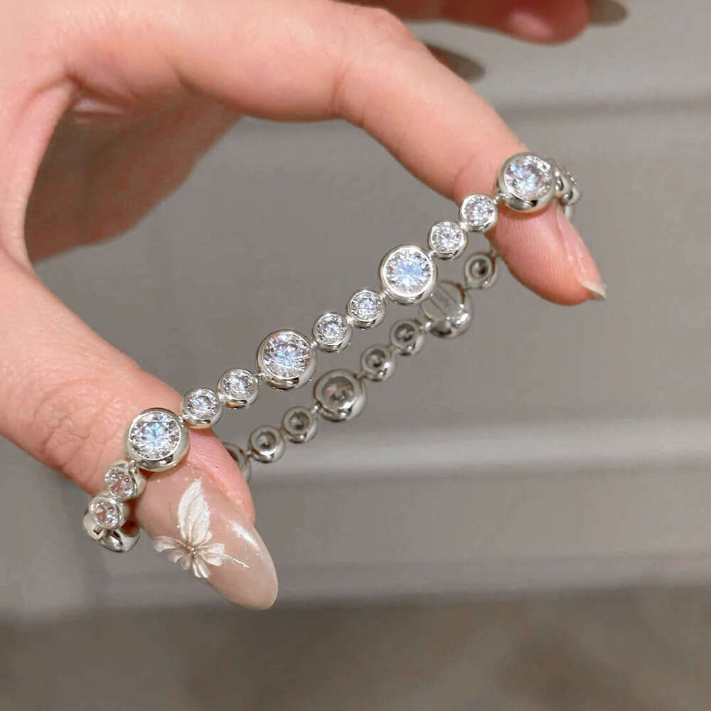 Bracelet charm Bracelets Vintage Old Money Style Bubble Light Luxury High end Niche Exquisite Versatile Inlaid Zircon chain for Women Z260313