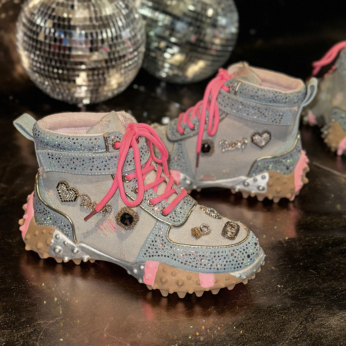 Women Rhinestone Casual Luxury Sneakers Diamond High-Top Designer Boots Thick Bottom Shoes Female Tennis Outdoors Walking Shoes Trendy Dad Shoes