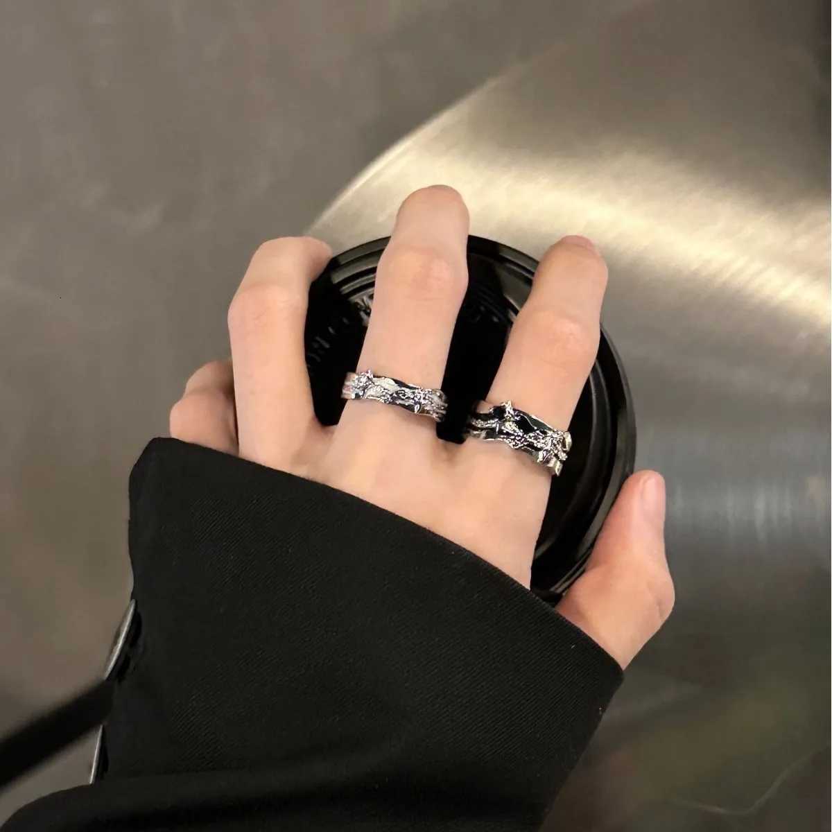 Gothic Dark Wind Starlight Ring for Women and Man Jewelry Star Ring Cold Wind Open Ring Vintage Liquid Punk Jewelry AccessoriesXJ251031