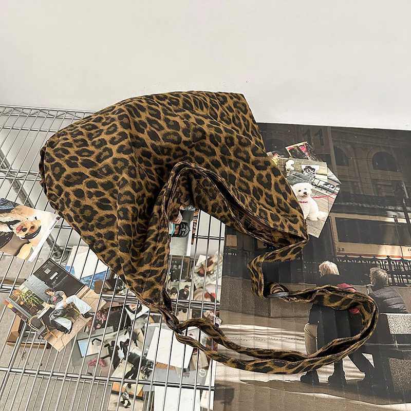 Camouflage Canvas Shoulder Bags Women Large Capacity Leopard Crossbody Bags Unisex Cotton Packages Korea Style Casual Totes W251031