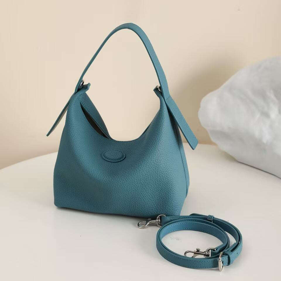 Luxury Bag Designer Niche Design Top Grain Leather Bucket For Women New Single Shoulder Crossbody Versatile Commuter Large Capacity S Bag