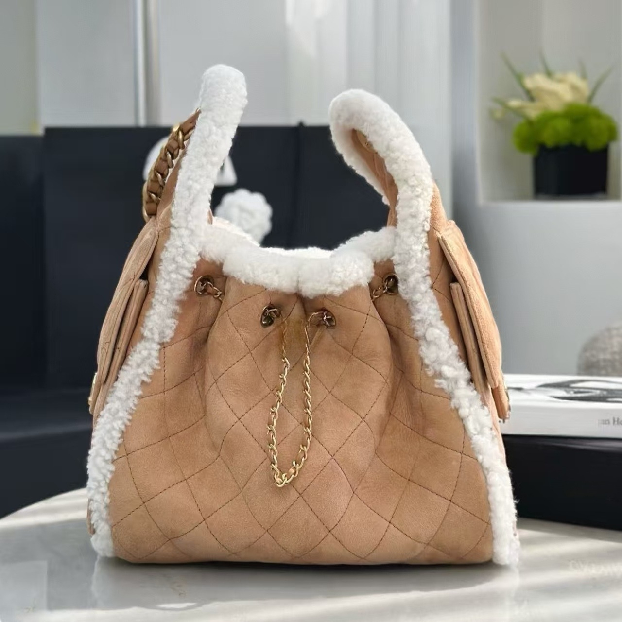 Real Lamb Wool 25k Women Designer Shoulder Bags Real Suede Leather Hobo Totes Fashion Quality Plaid Plush Purses And Handbags Chain Crossbody Bag Gold Hardware 3436