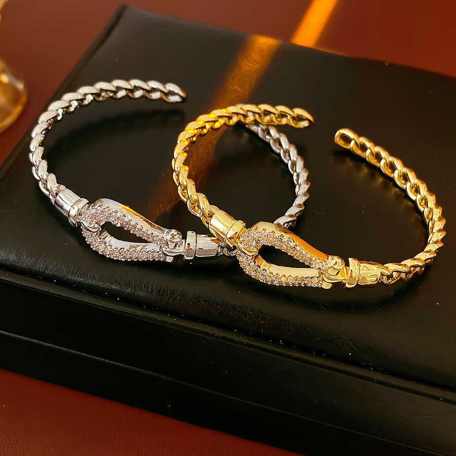 Bracelet Designer luxury bangle Zircon Water Drop Oval Splicing Open Light Niche High end Sense Bracelets Personality Minimalist Style Jewelry