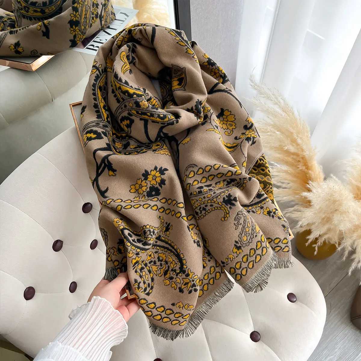 New Winter Luxury Women TwoSided Paisley Jacquard Scarf Cashmere Warm Shawl Outdoor Coldproof Windproof Blanket Scarf C251031