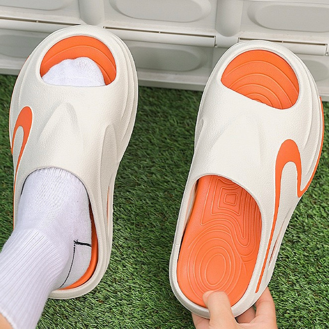 Bangte designer Cave Shoes Men's Summer New Style, Stepping on Shit Feeling Beach Sandals, Soft Bottom, Anti Slip Sports, Baotou Slippers