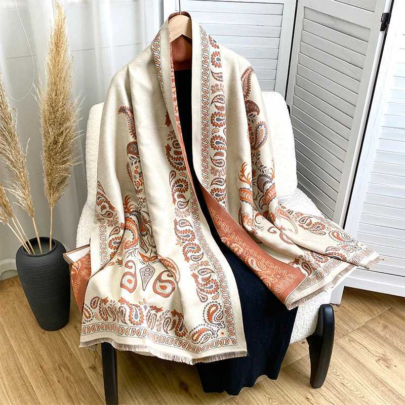 New Warm Luxury Cashmere Scarf Women Ethnic Paisley Shawl and Wraps Ladies Blanket Foulard Winter Bandana Bufanda C251031