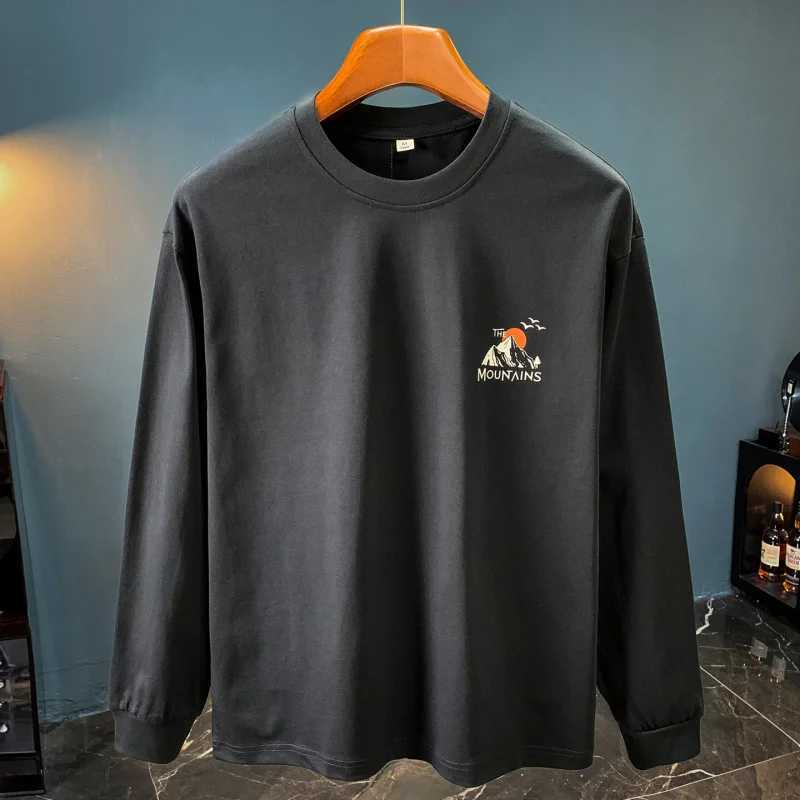 Black Fashion Printed Long Sleeveshirt Men Trendy and Versatile 2025 Autumn Top Loose Large Round Neck Hoodie J251021