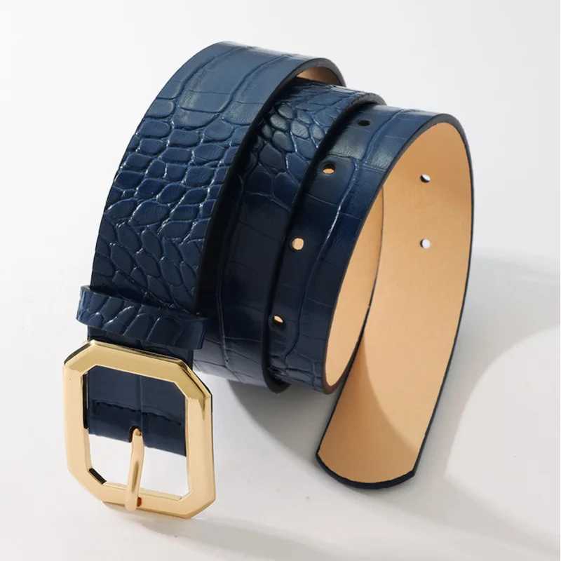 Womens versatile decorative crocodilepattern belt with a square buckle exuding a highend European and American styleW251030