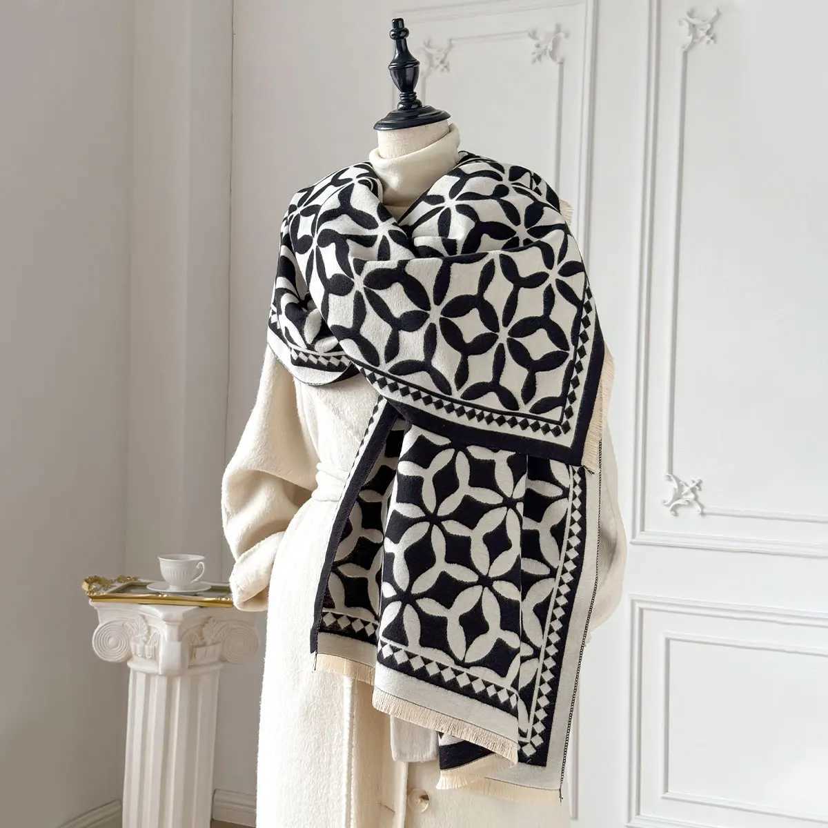 2025 Brand Warm Cashmere Poncho Shawl Scarf Luxury Print Thick Winter Blanket Wraps Bufanda Casual Hijab Stoles Echarpe C251031