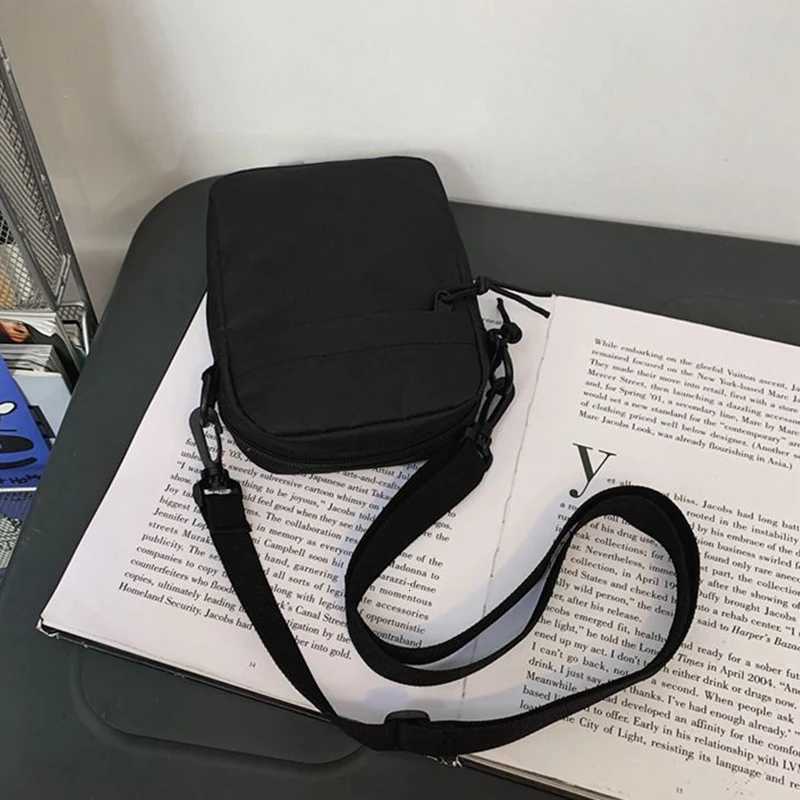 Neutral gender unisex single shoulder bag solid color single shoulder mini small square bag W251031