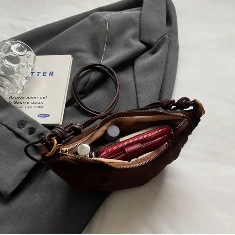 Designer Veet Material Zipper 2024 High Quality Shoder Bag Solid Color Simple Fiable Crossbody Bag Soft Wern Style Handbag1 Y251120