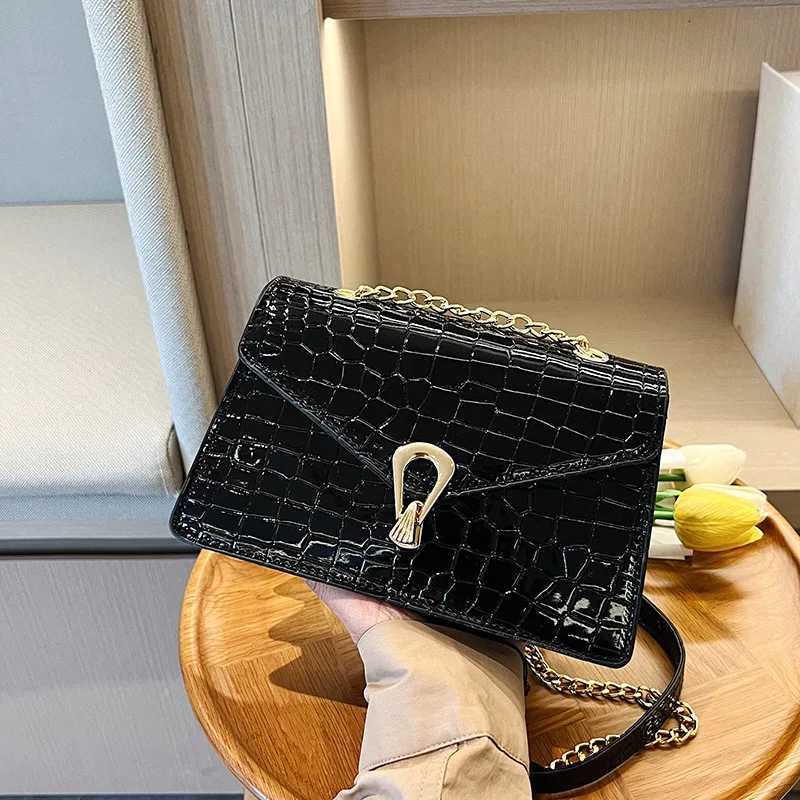 Crocodile Pattern Shoulder Bags For Women Fashion Chains Squre Bag Purse Female Pu Leather Crossbody Handbag Daily Phone Clutch W251031