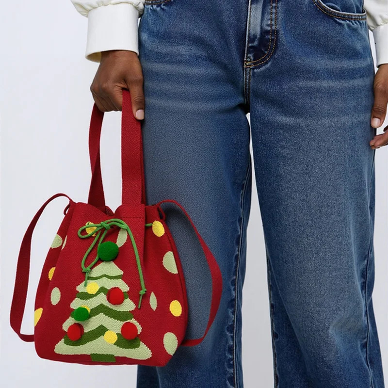 Womens knitted drawstring bagwith greenChristmas tree pattern cute style is suitable for use during festivals like Christmas 251104