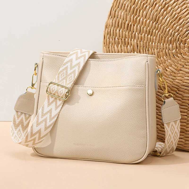 100 cowhide brand shoulder Bag Large capacity For luxury designer handbag women Handbags leather single shoulder straddle bag W251031