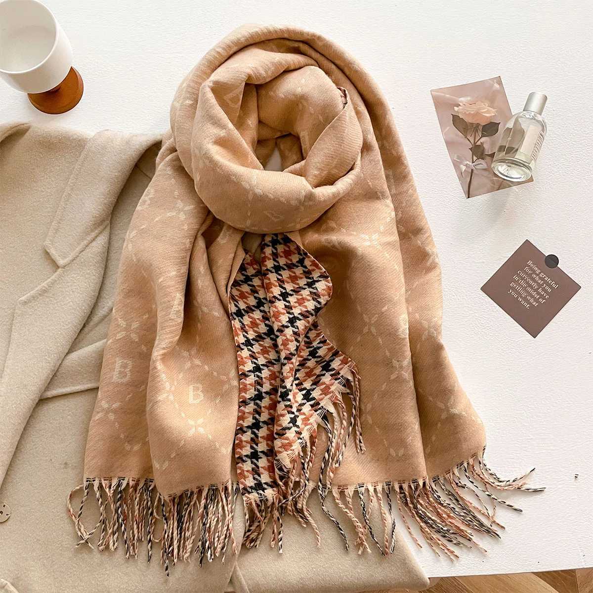 New Fashion Brand Letter Print Cashmere Scarf Women Winter Thick Warmth Shawl Coldproof Windproof Blanket Tassel Scarves C251031