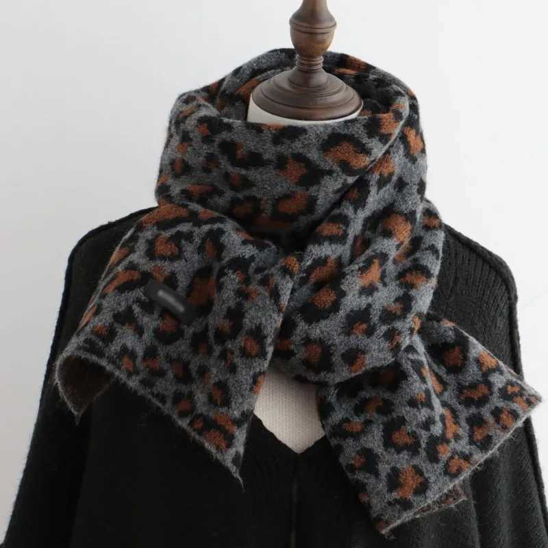 Korean Version Leopard Print Scarf Ladies Trendy Thick Warm Windproof Muffler Women Autumn Winter Soft Warm Stylish Shawl Female C251031