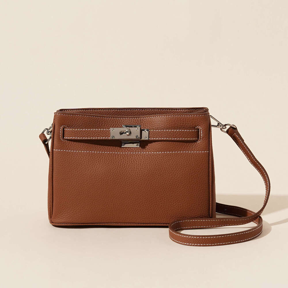 Top Layer Cowhide High-End New Vintage Lock Underarm Genuine Leather Shoulder Handbag Crossbody Bag