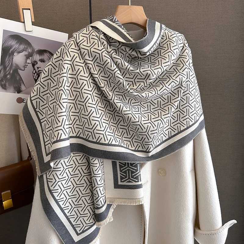 Luxury Brand Warm Cashmere Scarf for Women Design Winter Shawls and Wraps Poncho Female Thick Blanket Bufandas Echarpe C251031