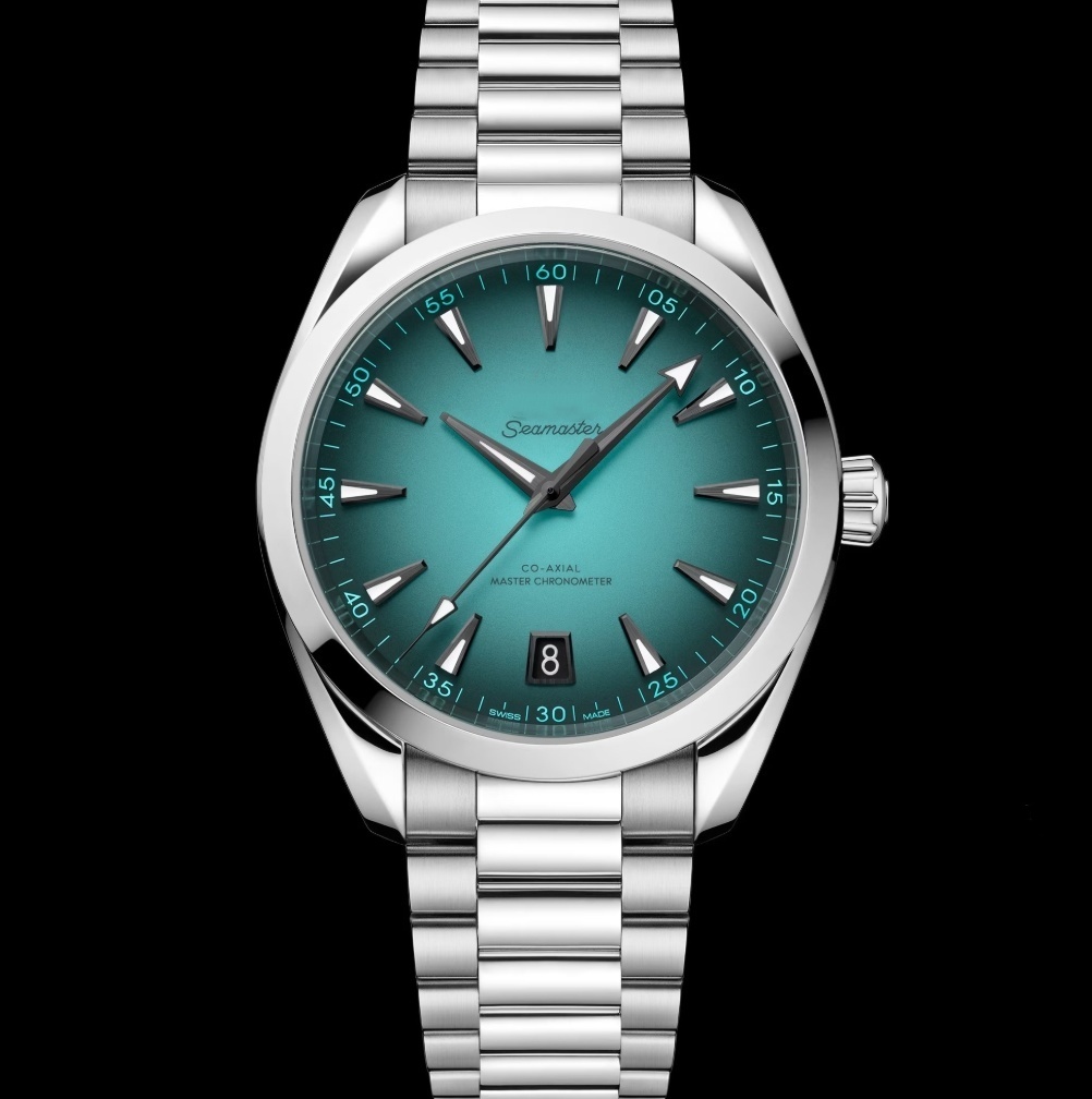 High-end stainless steel men's watch, with a 41mm dial. Luxurious yet elegant, it is the best gift for yourself and your loved ones.