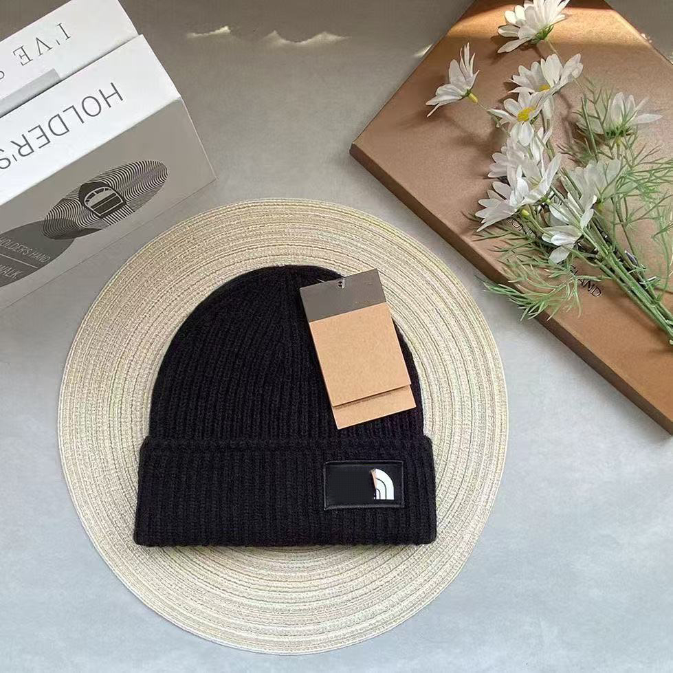 Designer-style knitted hat, unisex, autumn/winter wool knitted hat, fashionable and versatile, suitable for everyday casual wear. lyqf222 lyqf222