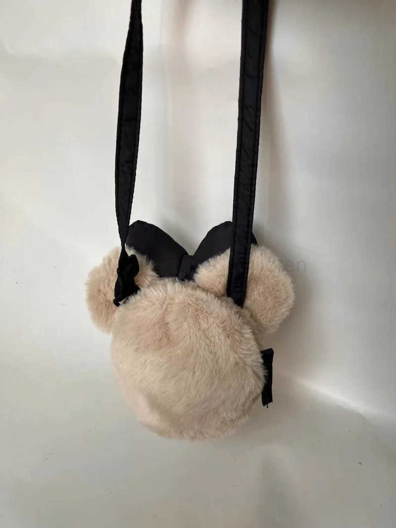 Disney Winter New Minnie Khaki Plush Shoulder Bag Bow Mini Children Toddler Soft Crossbody Bag Girls Cute Small Bag H251031