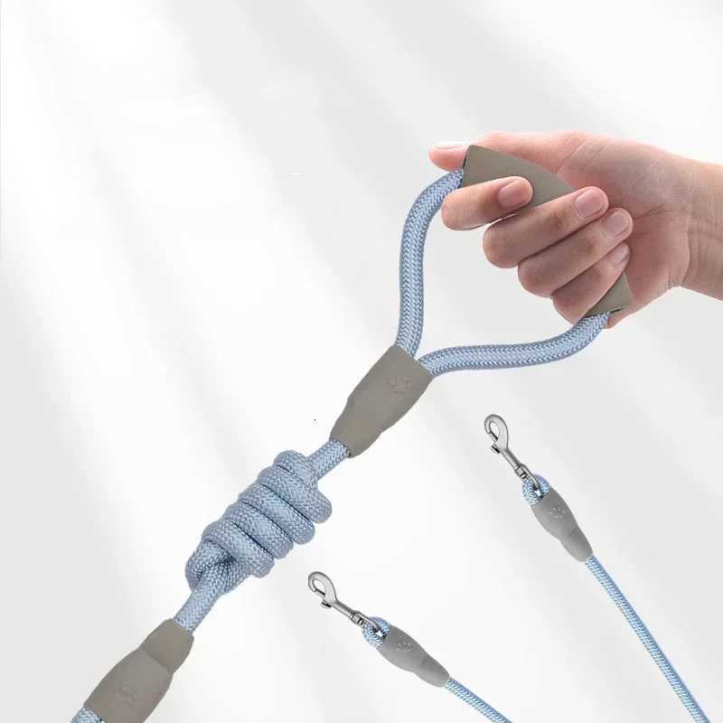 Dog leash Walk dog leash Medium double dog chain Double lead One tow two leads with pet supplies C251031