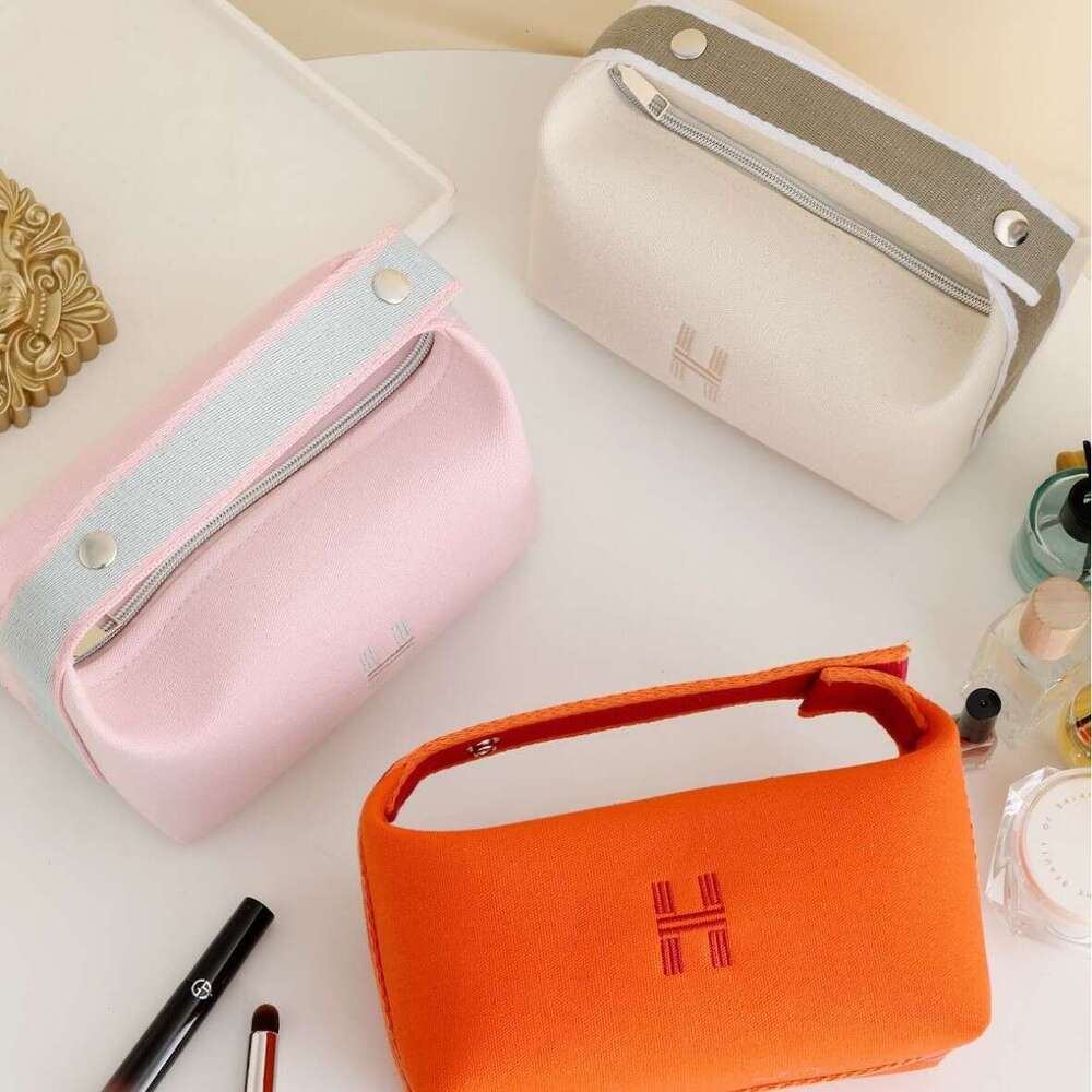 Family Lunch Box Travel Toiletry Canvas Handheld Makeup Portable Women's Cosmetic Storage Bag Wholesale