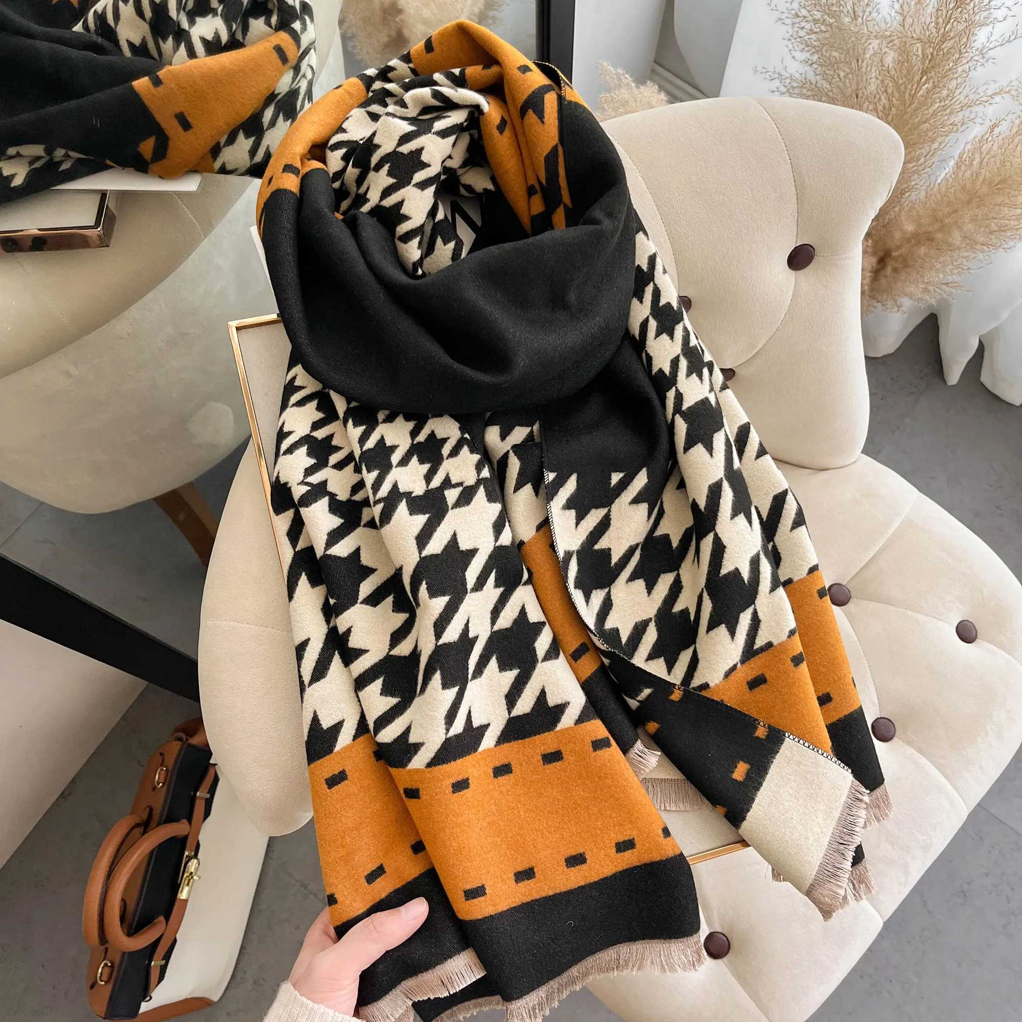 New Winter Houndstooth Scarf Women Cashmere Warm Foulard Female Shawls Wraps Thick Soft Bufanda Poncho Scarves Hijab C251031