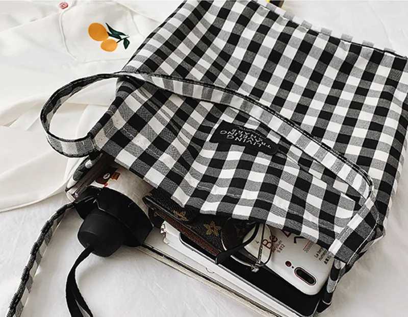 Fashion Simple Women Canvas Handbag Plaid Shoulder Bag Female Wild Black And White Check Tote Bag Campus Style Student Books Bag W251031