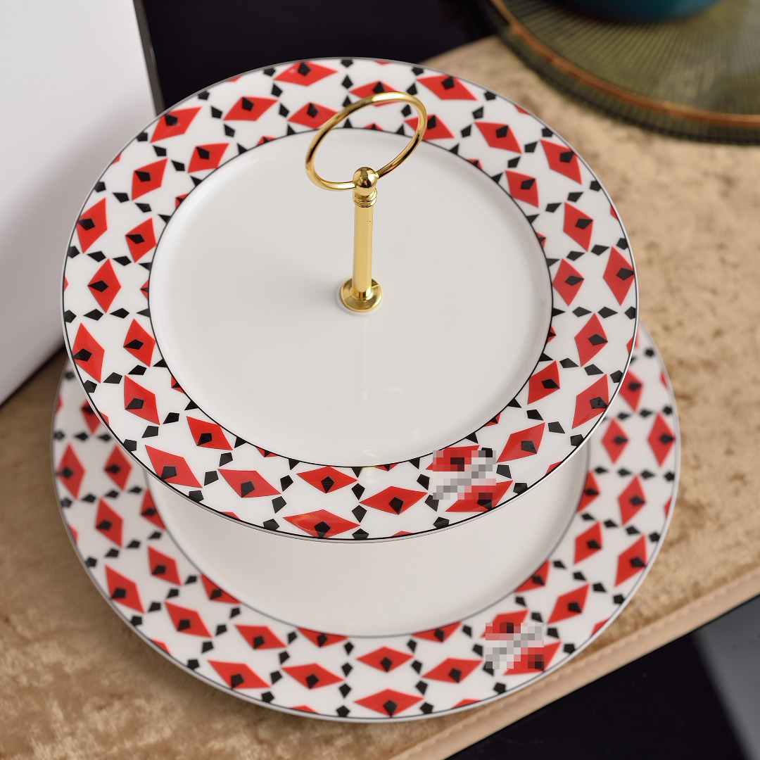 Chic 2-Tier Ceramic Cake Stand, American-Style Design with High-Quality Finish, Ideal for Serving Desserts at Parties, Tea Time, or Gatherings