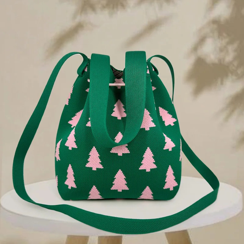 Womens knitted drawstring bagwith greenChristmas tree pattern cute style is suitable for use during festivals like Christmas 251104