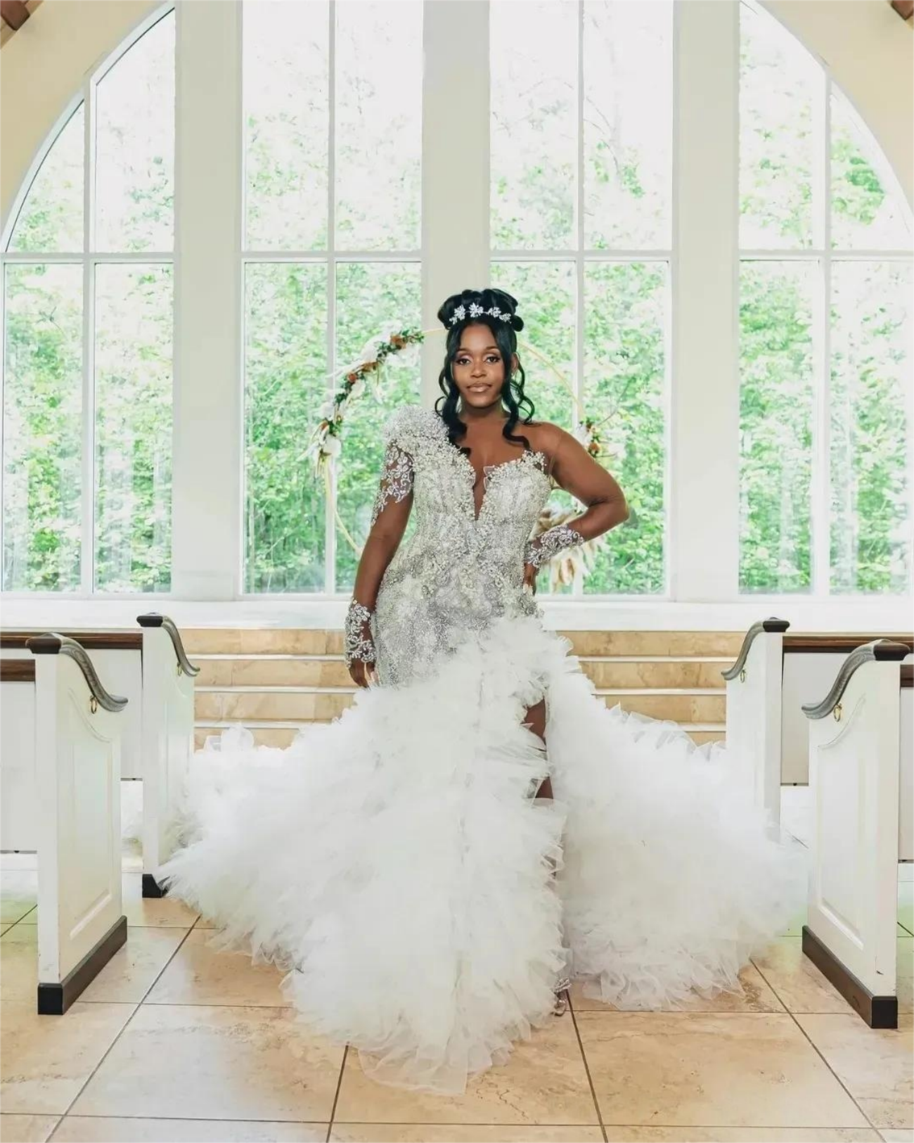 Wedding Dress Plus Size Appliques Beaded Crystals Pearls Tiers Luxurious Bridal Gowns Dresses