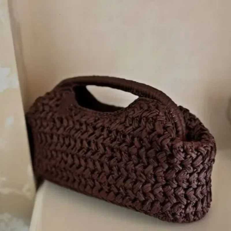 New Light Luxury Brand Handbag Simple Summer Woven Bag Vacation Beach Bag Commuting Versatile Ladies Messenger Bag Banquet Bag W251031