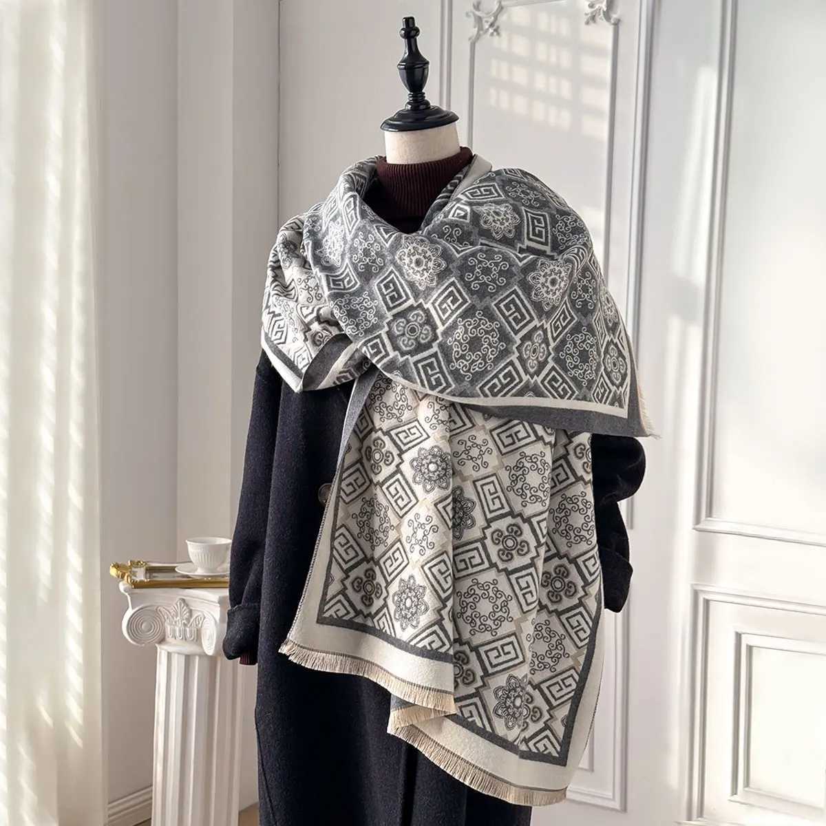 2025 New Brand Womens Fashion Printed Scarf Imitation Cashmere Soft Warm Shawl Winter Coldproof Windproof Blanket C251031