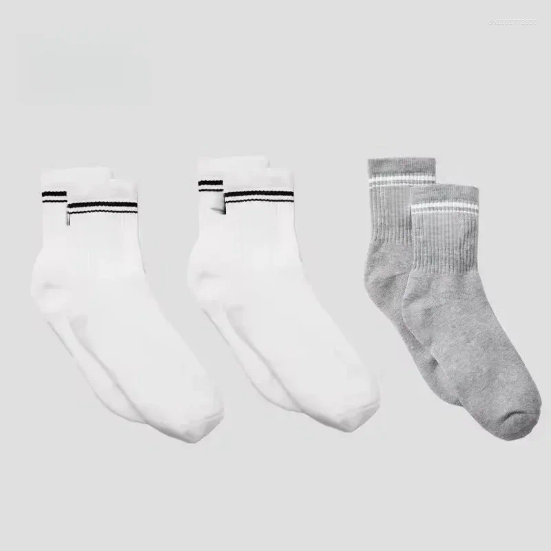 Women Socks Women's Yoga Non-Slip Grippy Sports Retro Pattern Breathable Cotton Crew For Pilates Gym Workout