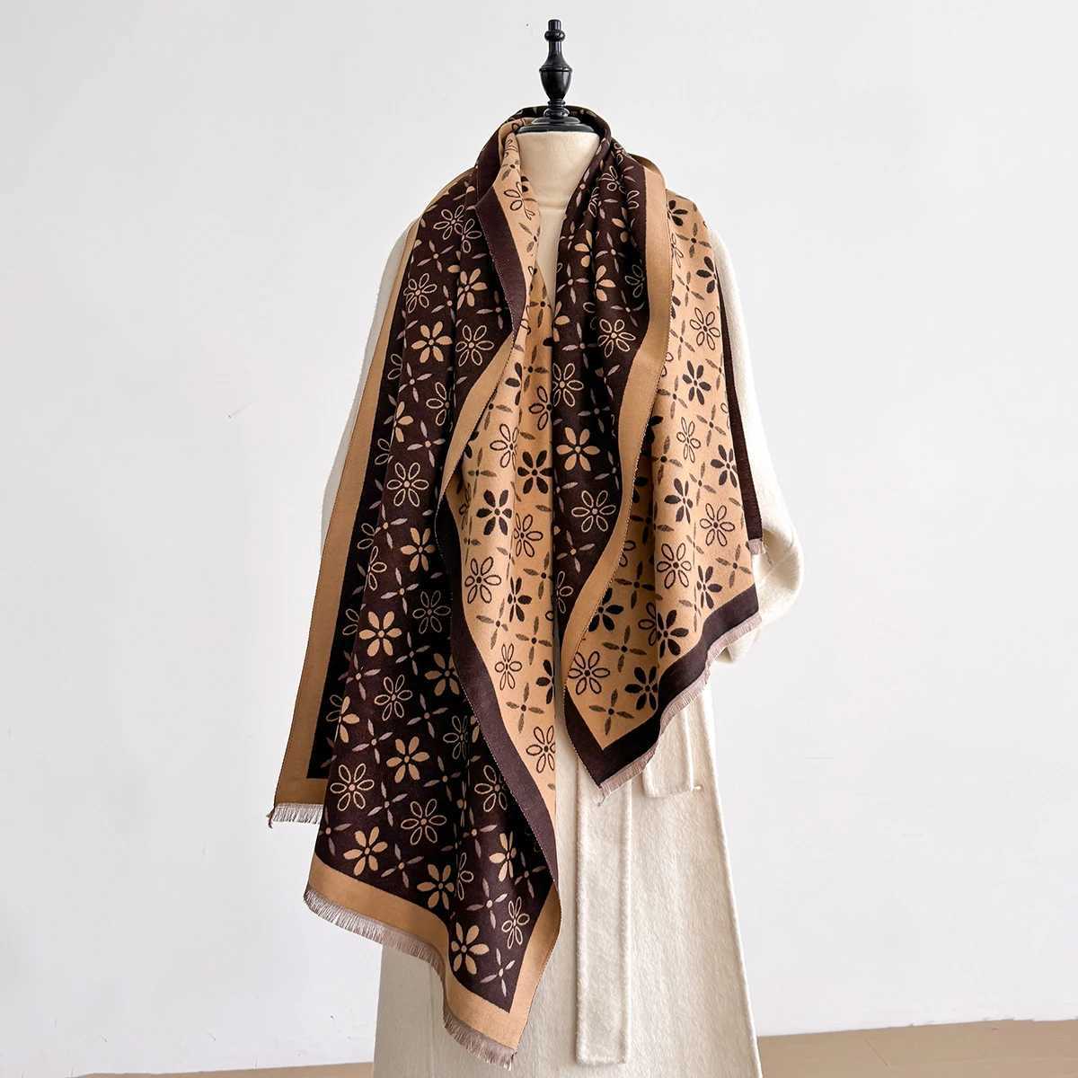 2025 New Womens Autumn and Winter Trend Imitation Cashmere Scarves Female Thermal Air Conditioner Shawl Long Scarf C251031