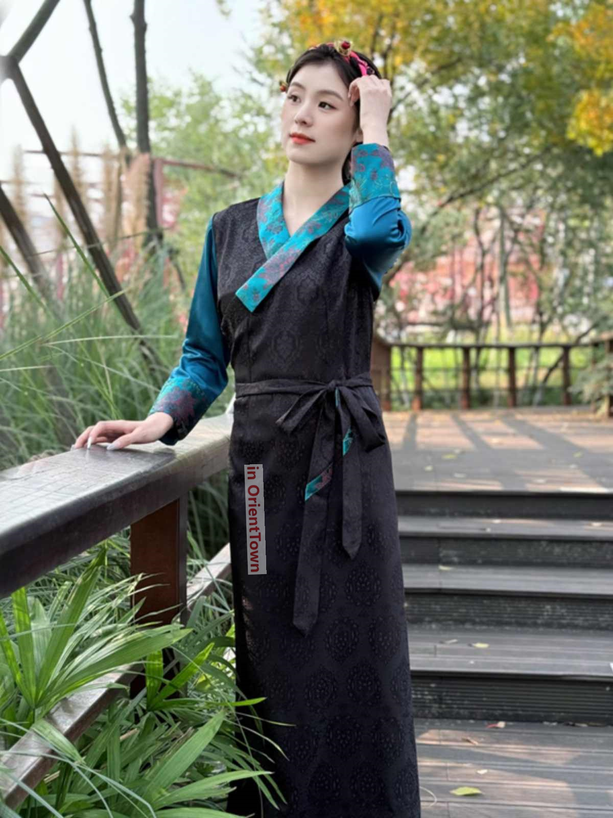 South Asia Nepal Tibet Himalayan Areas Travel Costume Woman Lady Girl Clothing in OrientTown Morden Long Robe Tibetan Dress CT045