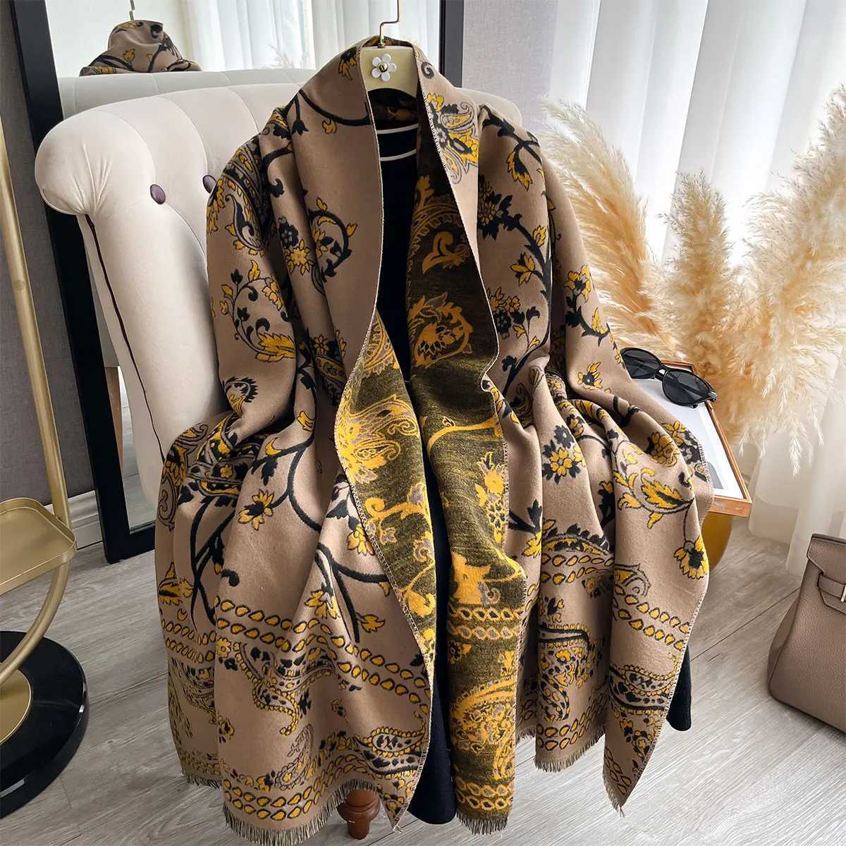 New Winter Luxury Women TwoSided Paisley Jacquard Scarf Cashmere Warm Shawl Outdoor Coldproof Windproof Blanket Scarf C251031