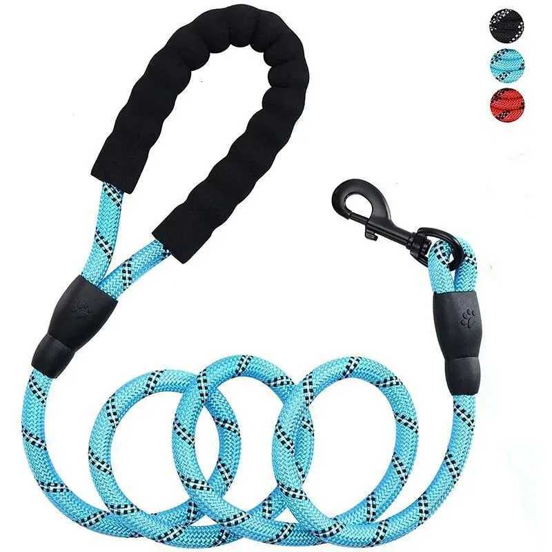 Pet Reflective Leash Nylon Round Leash Explosionproof Punch Leash Dog Walking Round Leash Without Strangulation C251031