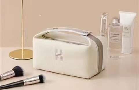 Family Lunch Box Travel Toiletry Canvas Handheld Makeup Portable Women's Cosmetic Storage Bag Wholesale