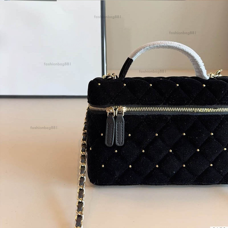 Rivets Decoration Ladies Designer Makeup Bag Black Velvet Mini Handbag Diamond Lattice Gold Hardware Metal Chain Zipper Shoulder Crossbody Wallet with