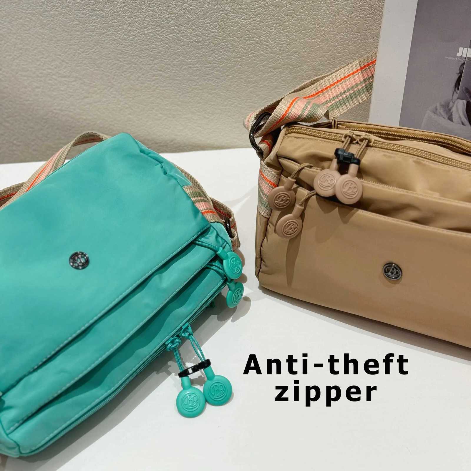 Ultralight Nylon Crossbody Bag for Women Adjustable Wide Strap Lightweight Womens Bag Zipper Closure Stylish Messenger Bag W251031