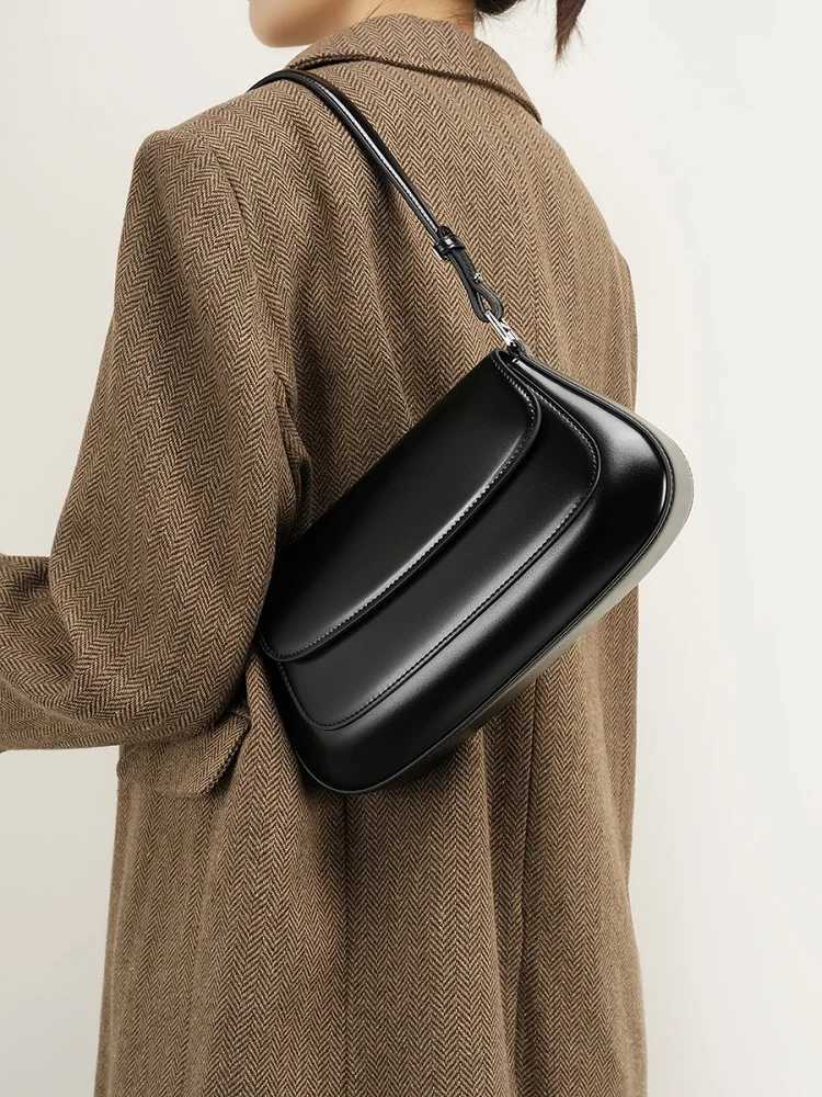 Fashion Women Crossbody Bag Genuine Leather Daily Shoulder Bag Ladies High Quality Underarm Saddle Bag for street shopping W251031