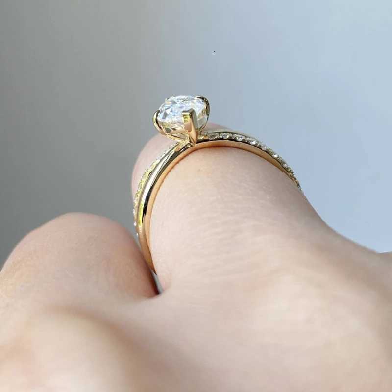 Fashionable temperament inlaid with horse eye zircon niche design versatile and exquisite personalized index finger ringXJ251031