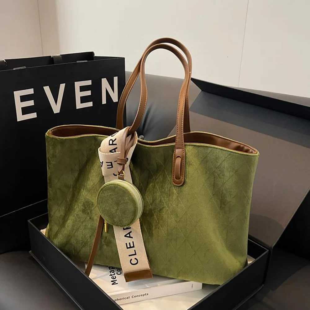 Designer bag Wen Large Capacity Totes 2025 New Frosted Suede Leather Plaid Shoder Bags Versatile Casual Travel Cmuter Tote Bag Y251029