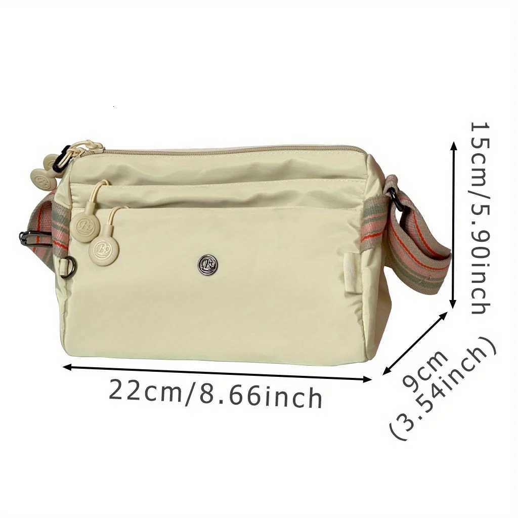 Ultralight Nylon Crossbody Bag for Women Adjustable Wide Strap Lightweight Womens Bag Zipper Closure Stylish Messenger Bag W251031